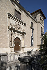 Fachada del Museo de Ja�n.