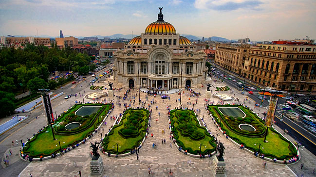 Palacio de Bellas Artes en el centro histórico de la capital mexicana.