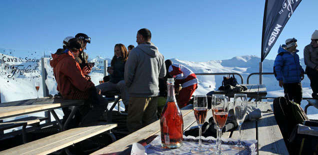 El nuevo 'launge' para disfrutar del espumoso en la nieve.